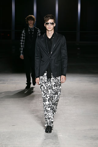 John Varvatos / - 2009